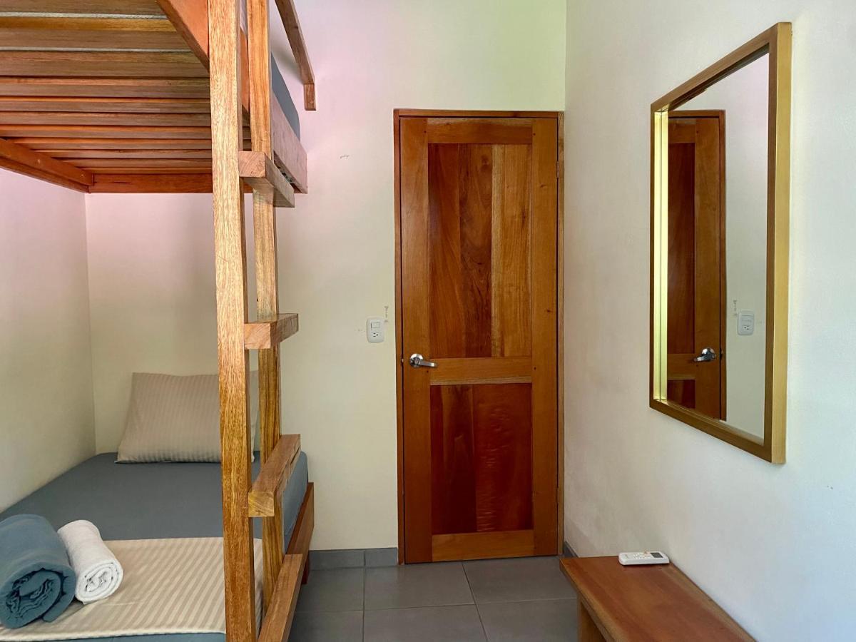 El Hostel Del Patio Tortuguero Exterior photo